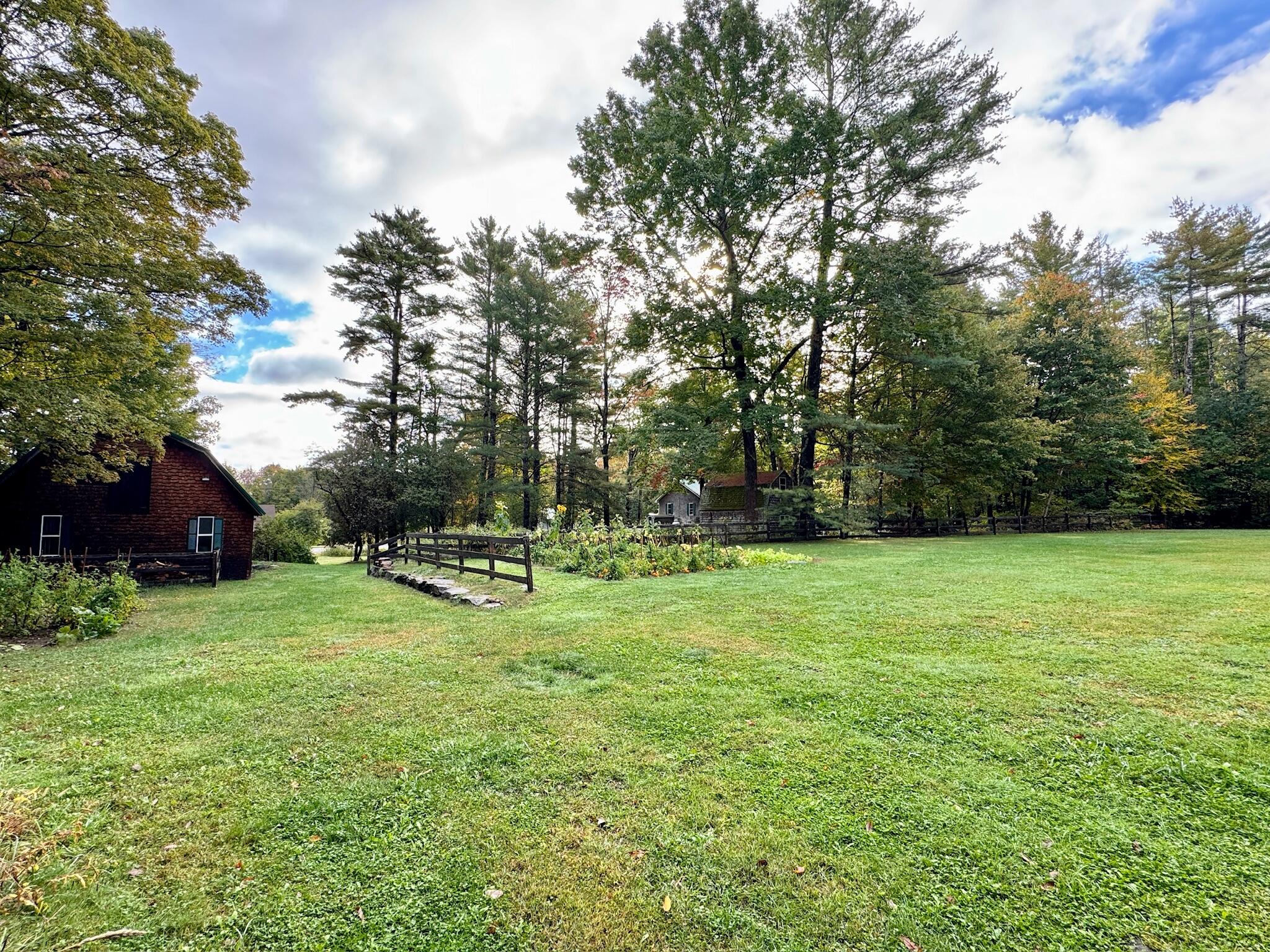 104 N Stagecoach Road