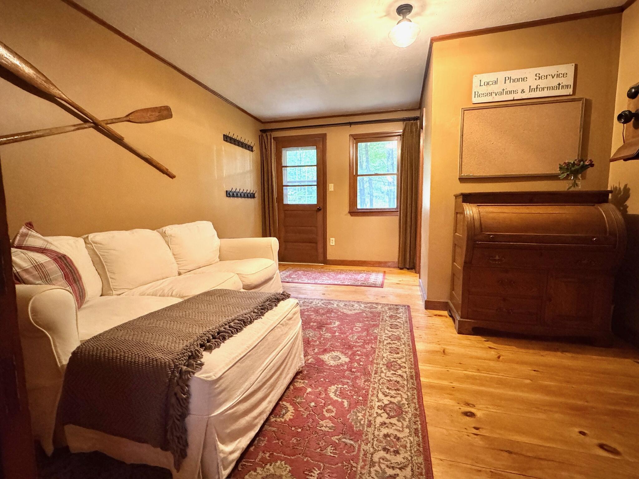 104 N Stagecoach Road