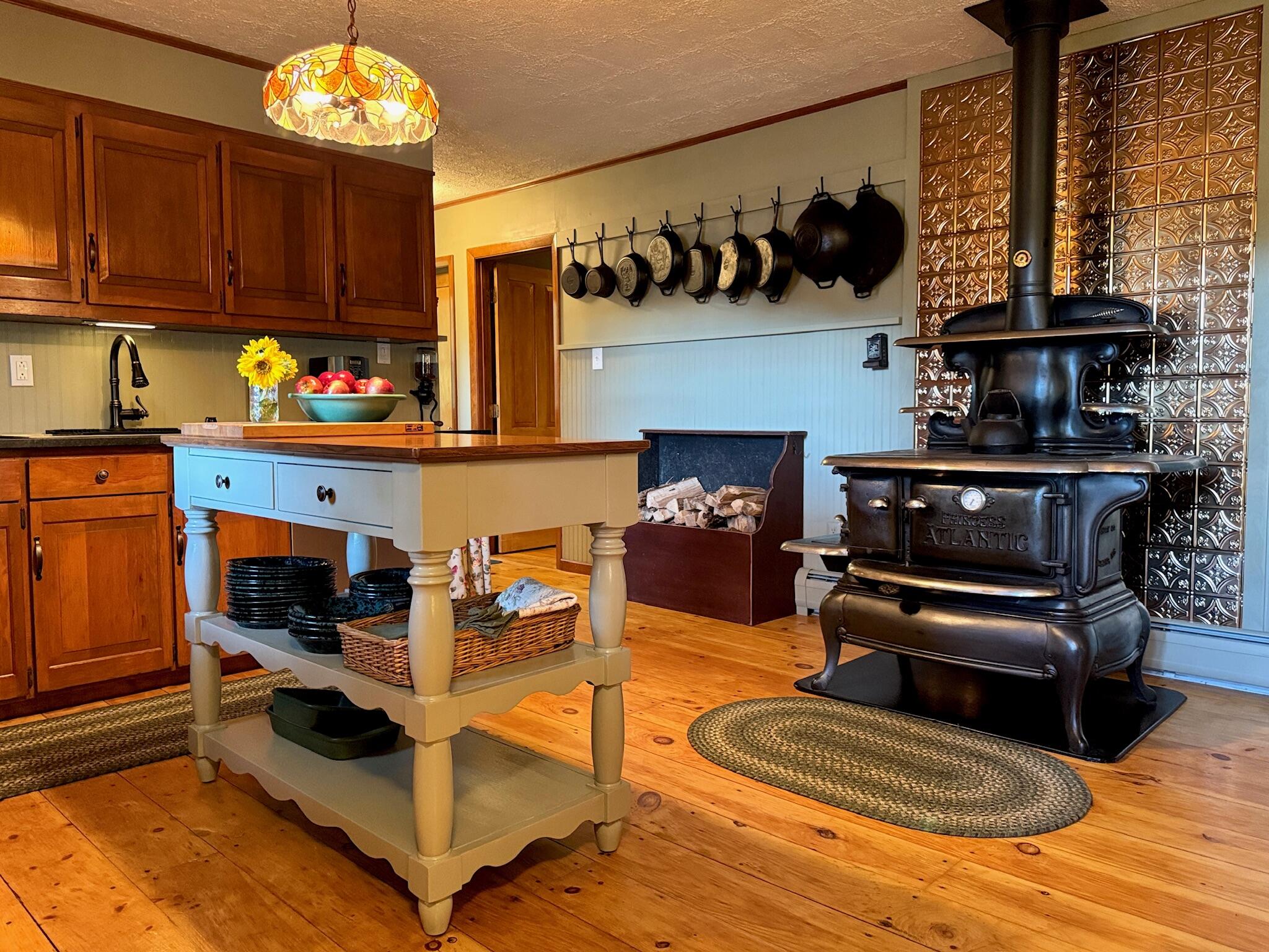 104 N Stagecoach Road