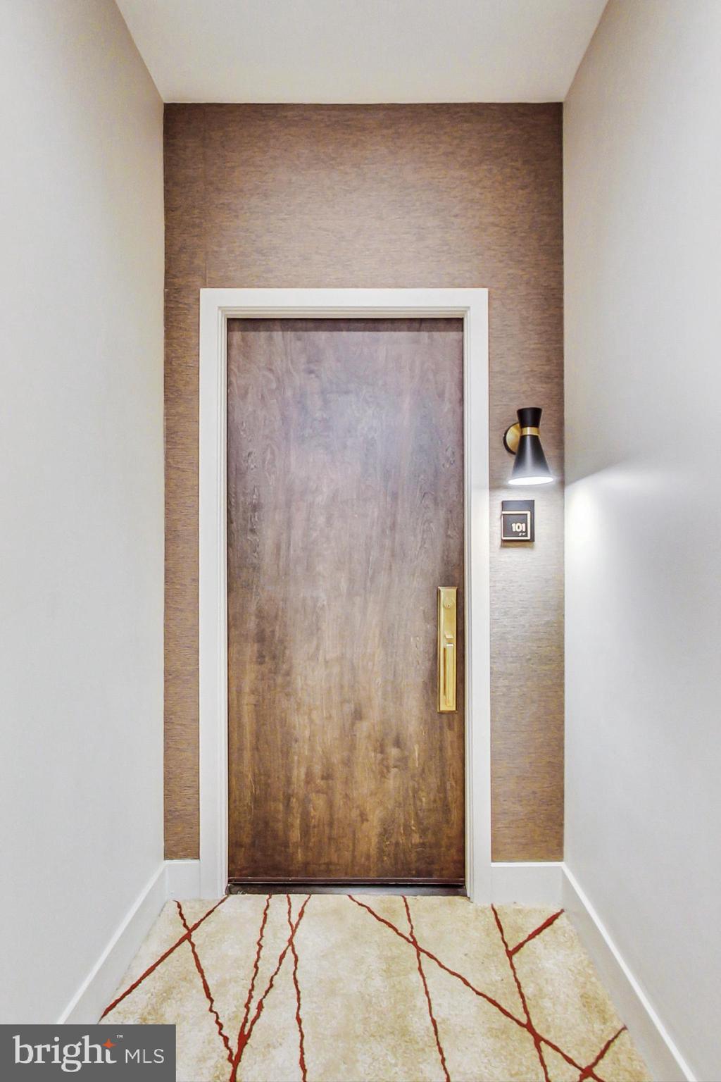 801 N St NW #101
