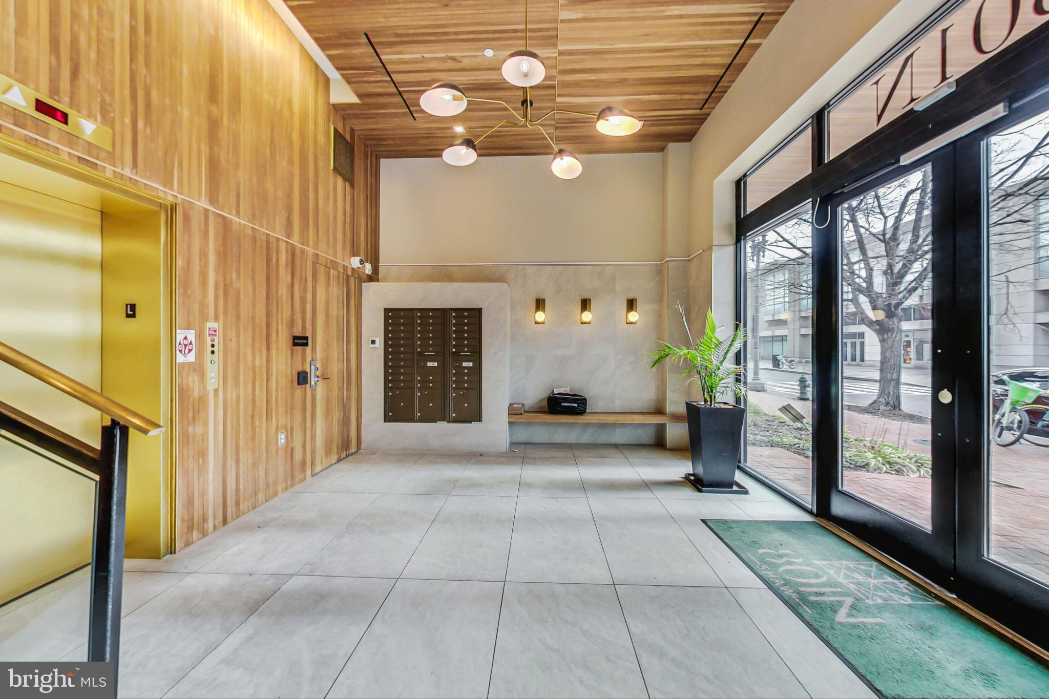 801 N St NW #101