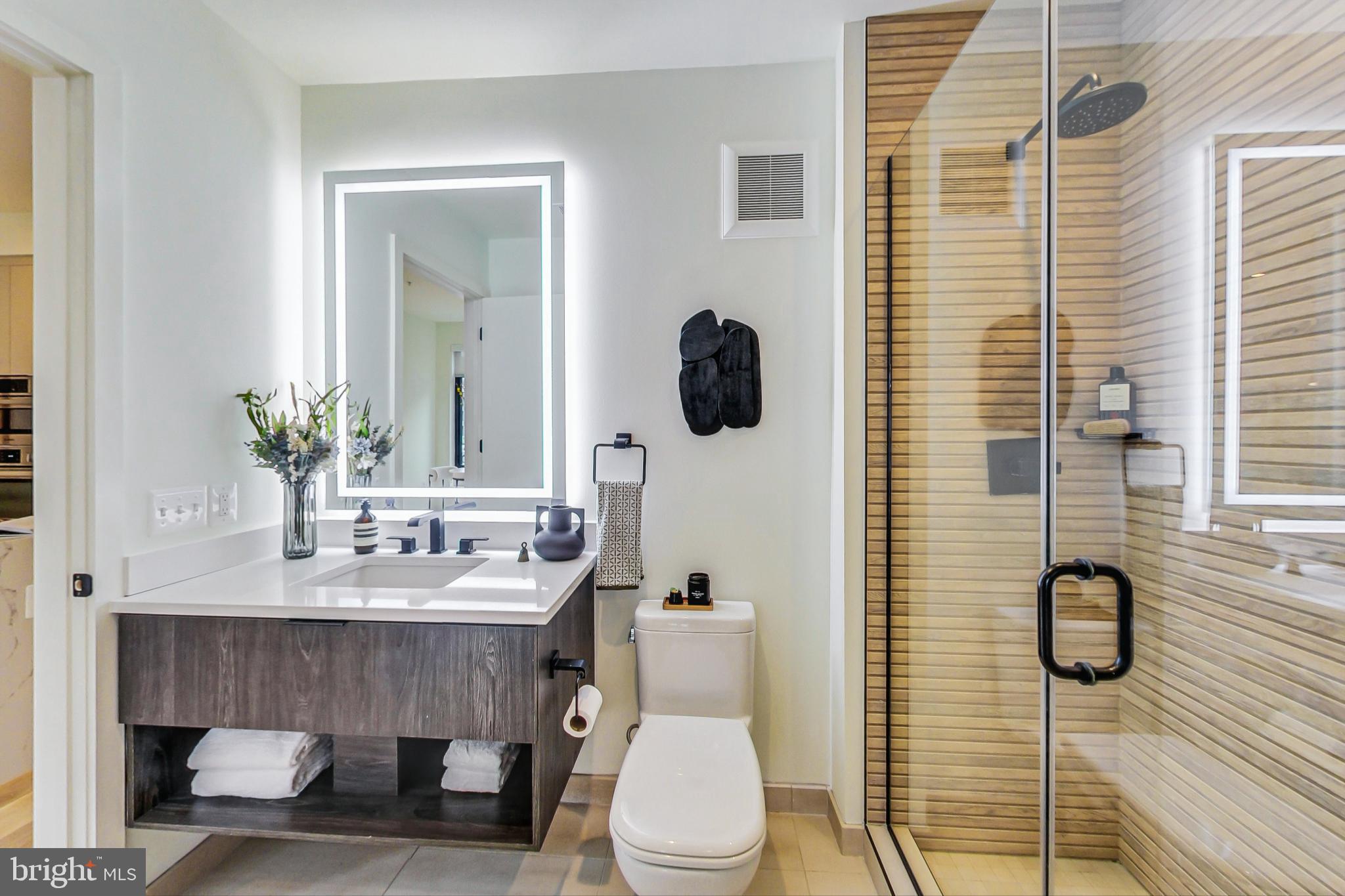 801 N St NW #101