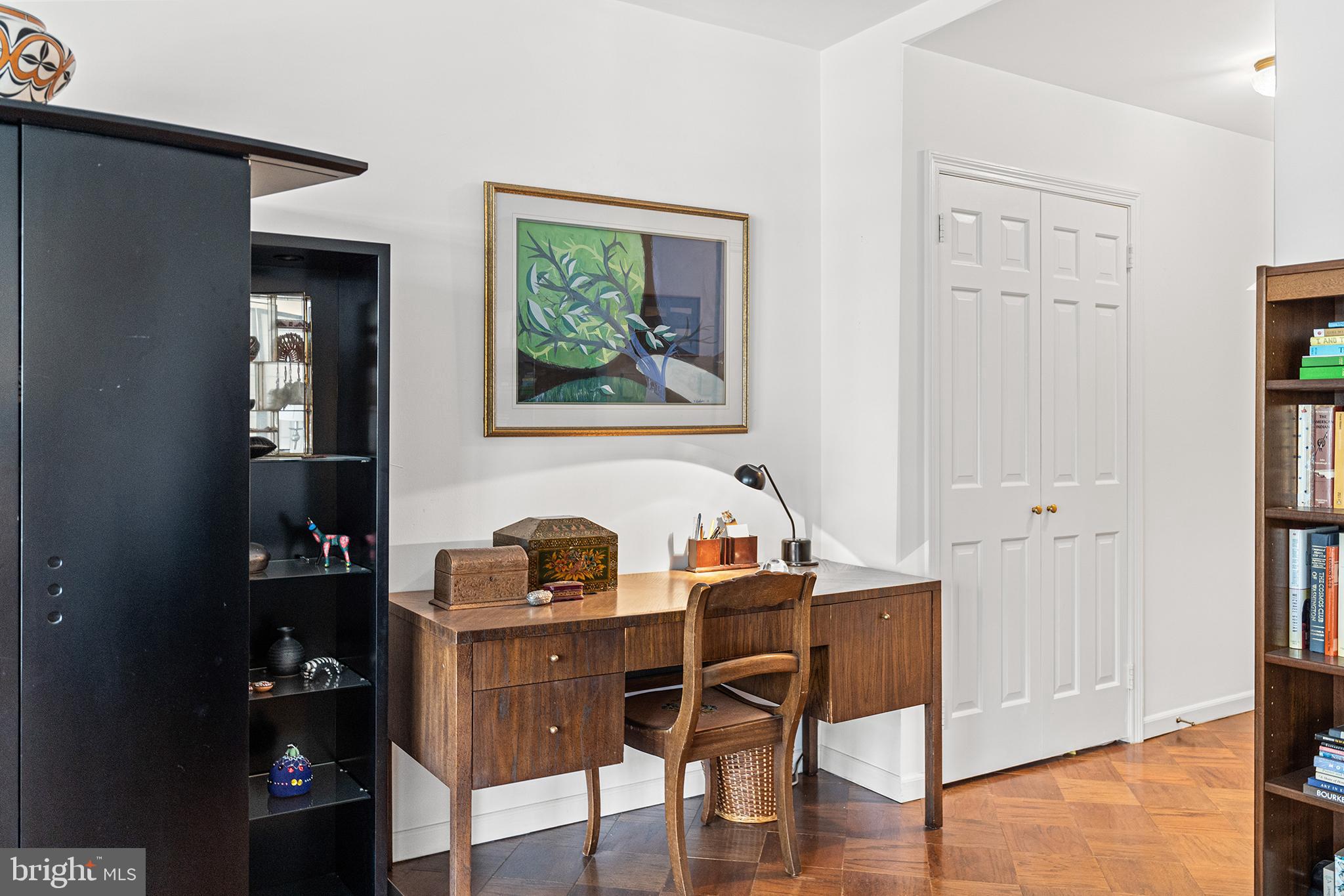 700 New Hampshire Ave NW #916