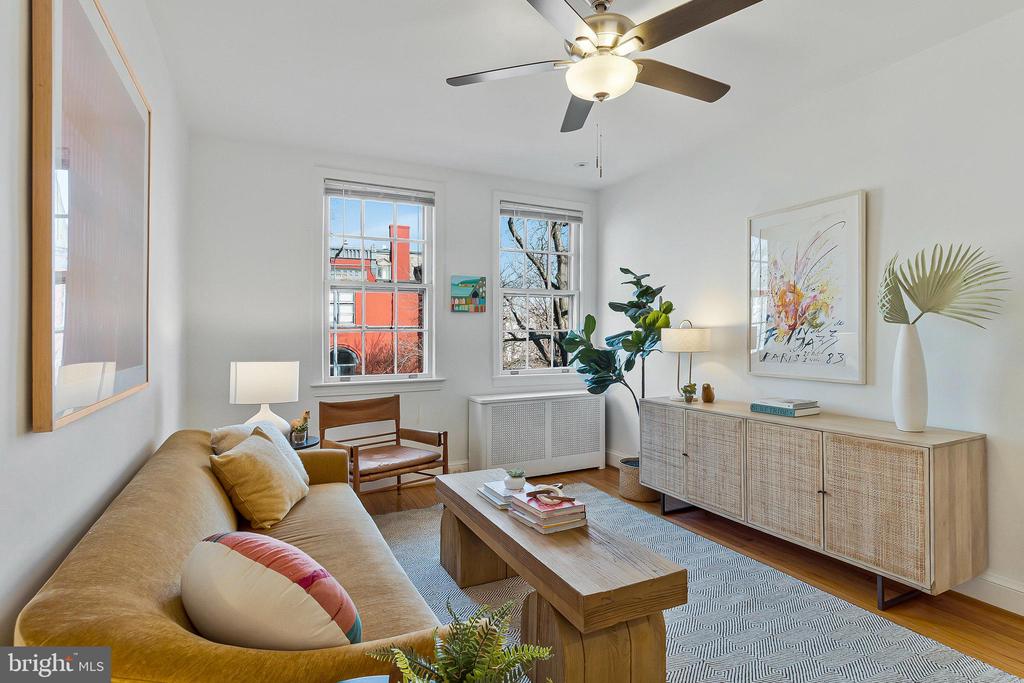 1131-1133 G St NE