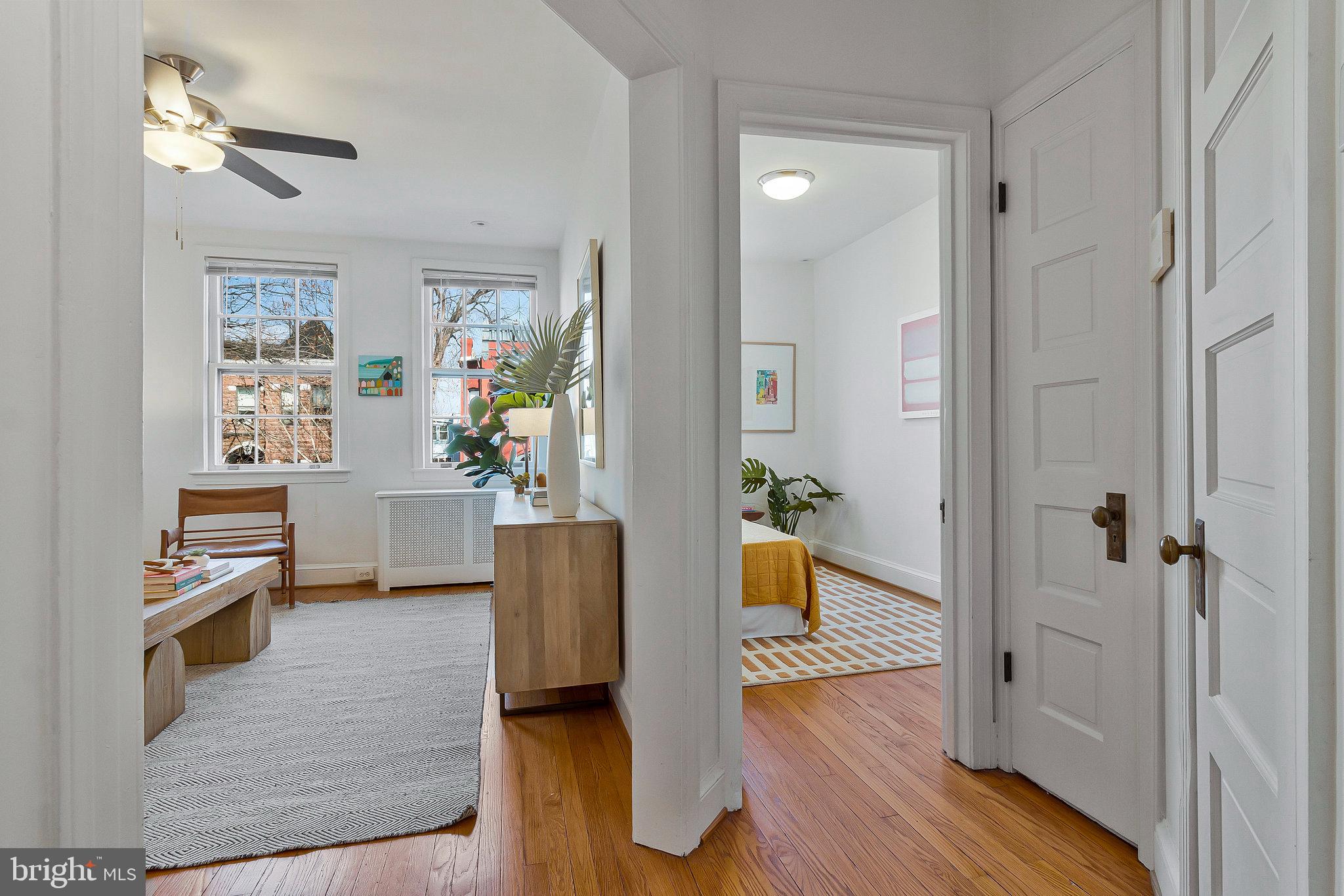 1131-1133 G St NE
