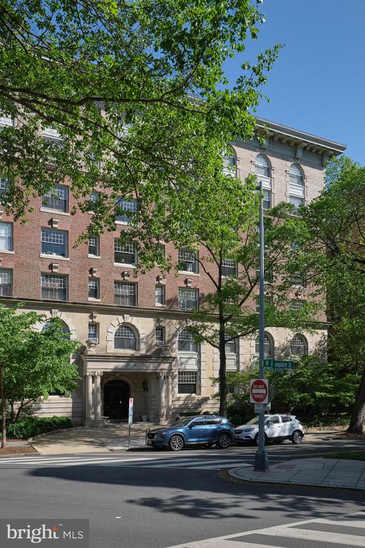 2039 New Hampshire Ave NW #708