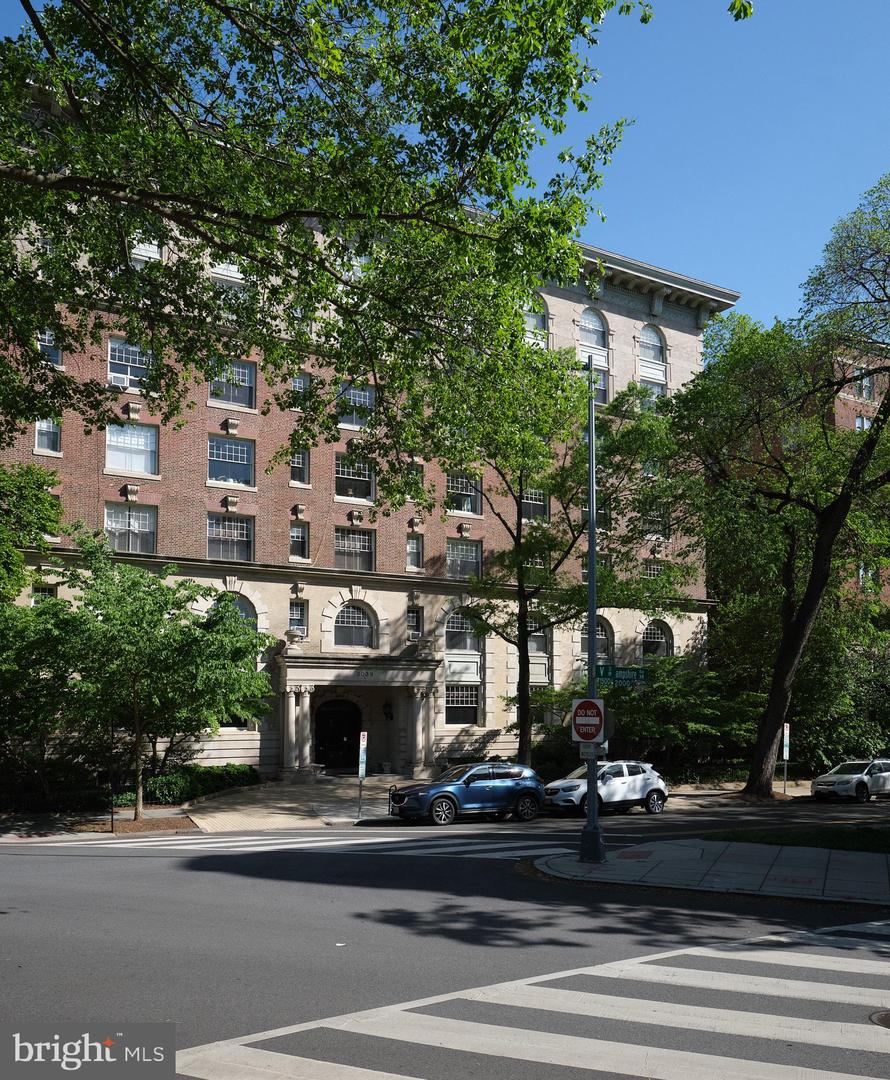 2039 New Hampshire Ave NW #708