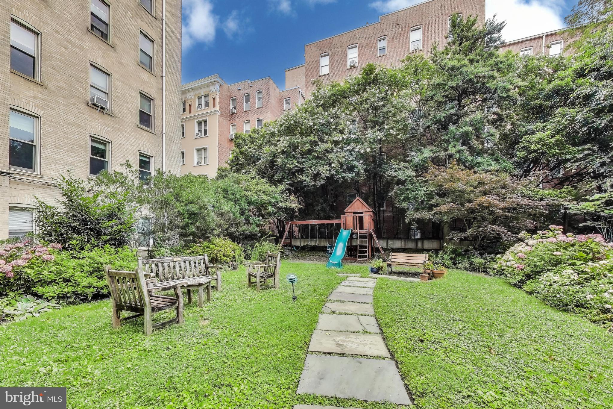 2022 COLUMBIA ROAD NW 202