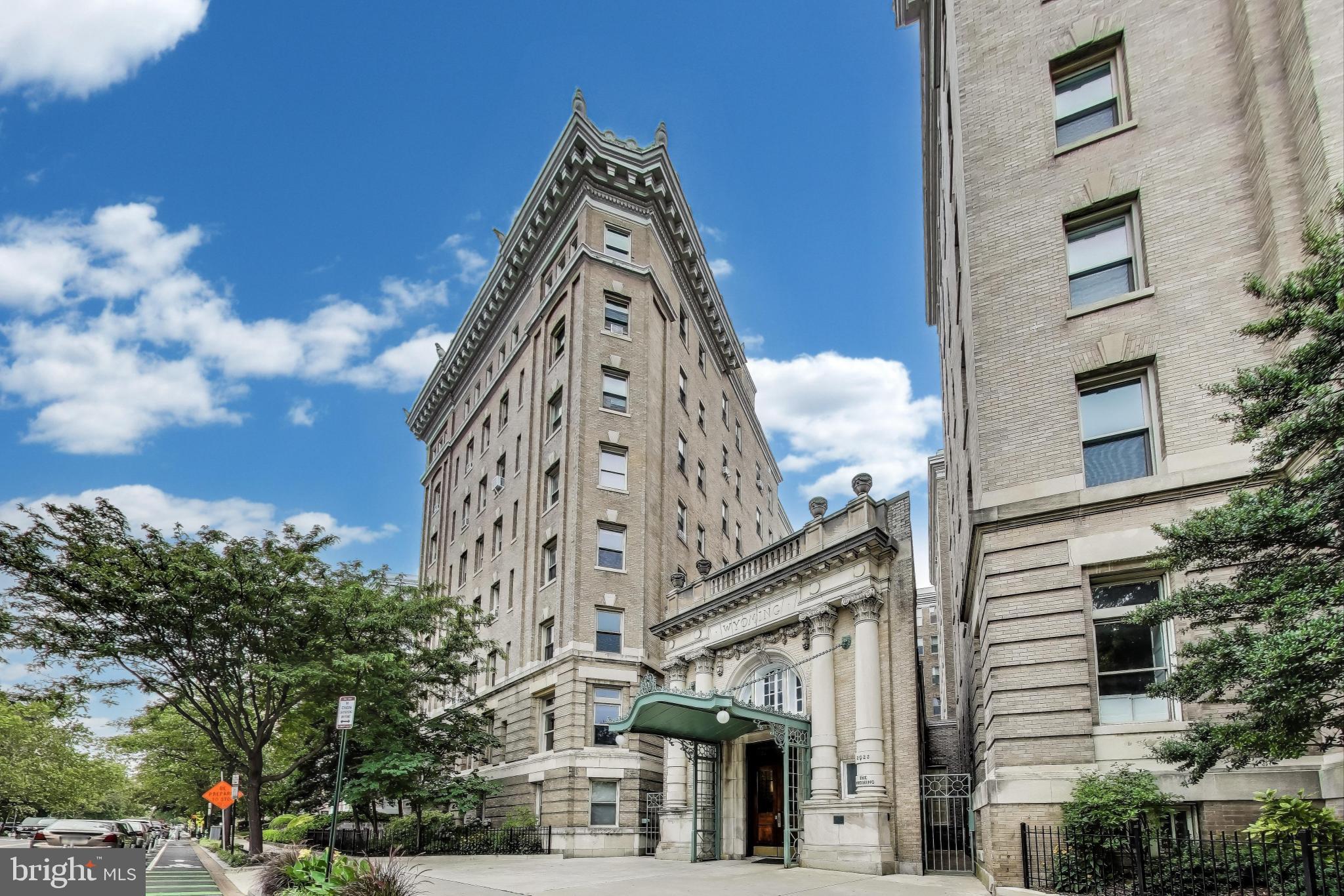 2022 COLUMBIA ROAD NW 202