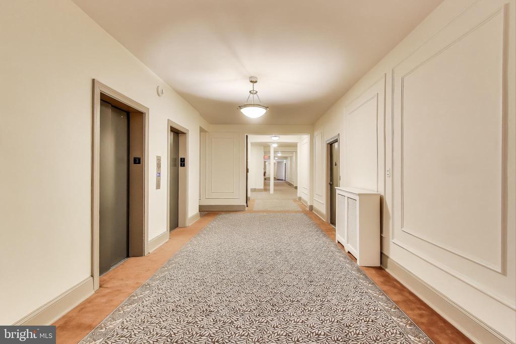2022 COLUMBIA ROAD NW 202