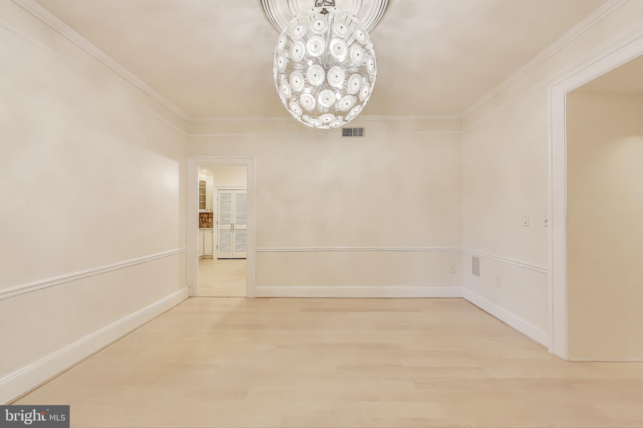 2022 COLUMBIA ROAD NW 202