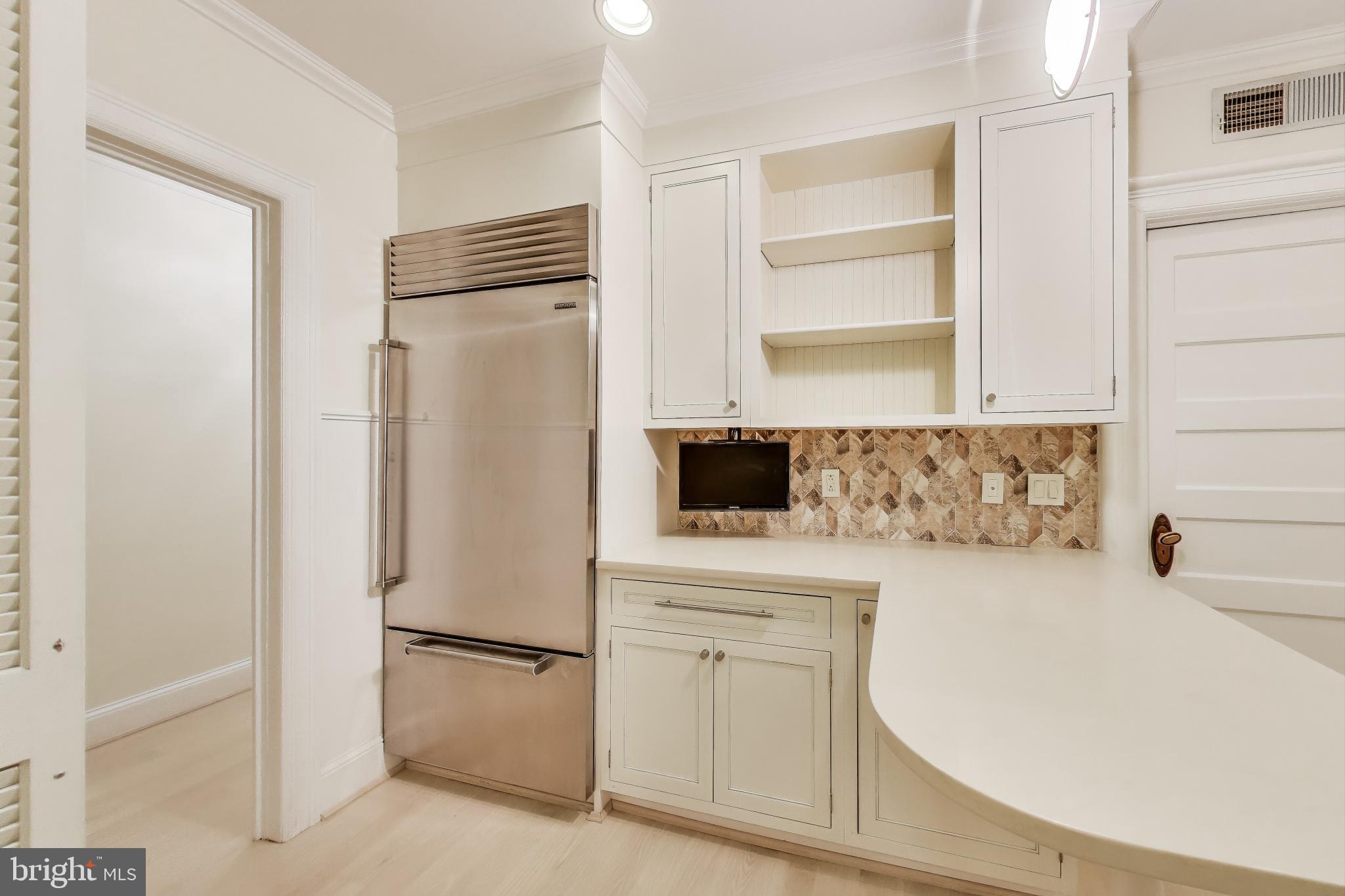 2022 COLUMBIA ROAD NW 202