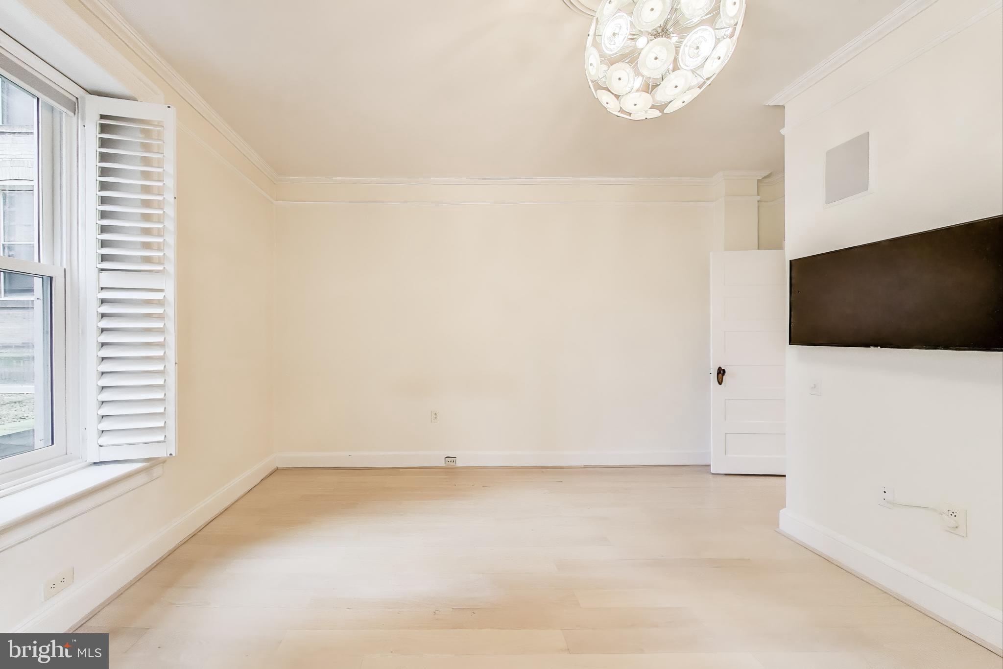 2022 COLUMBIA ROAD NW 202