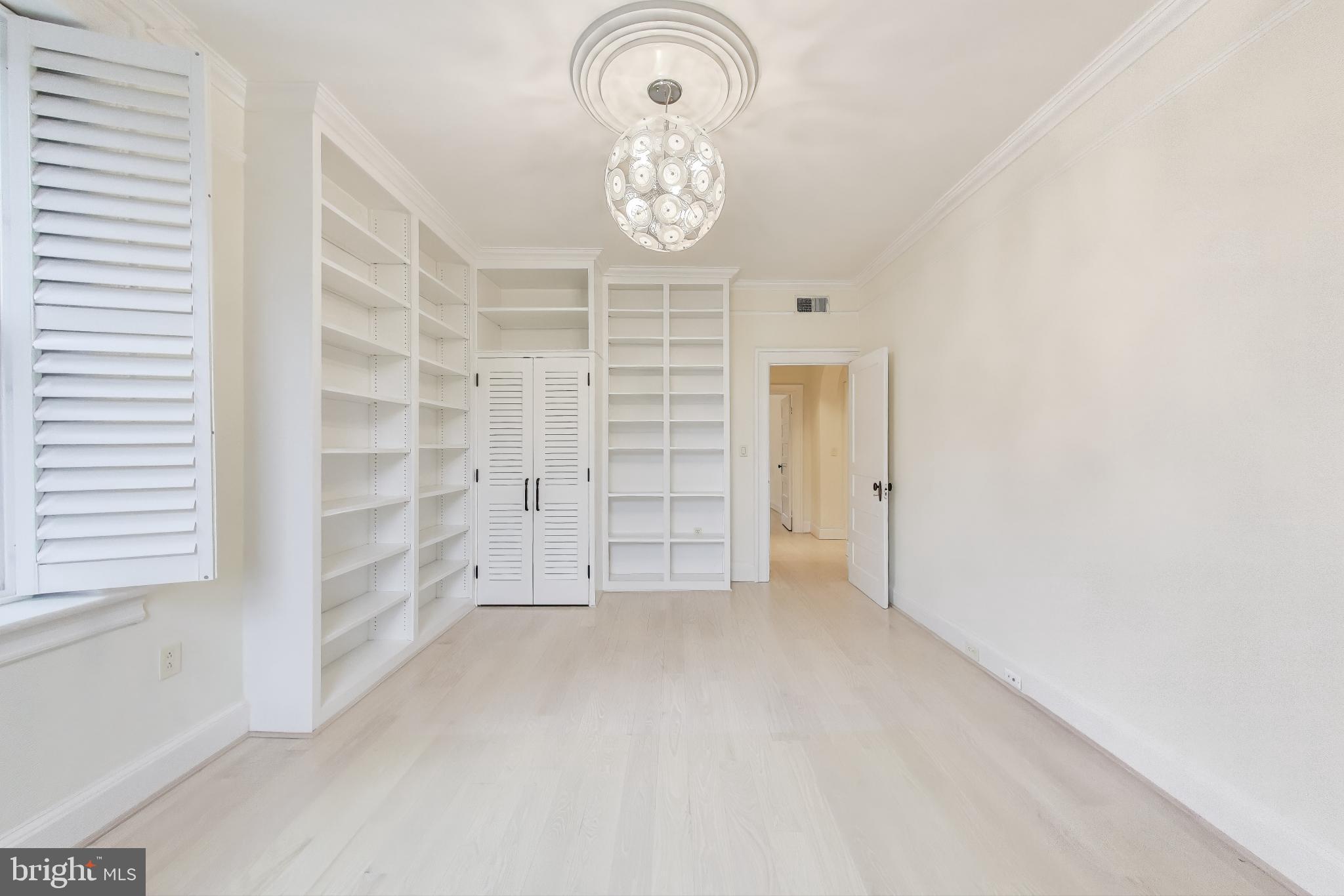 2022 COLUMBIA ROAD NW 202