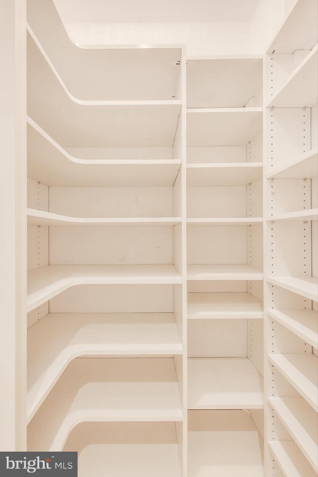 2022 COLUMBIA ROAD NW 202