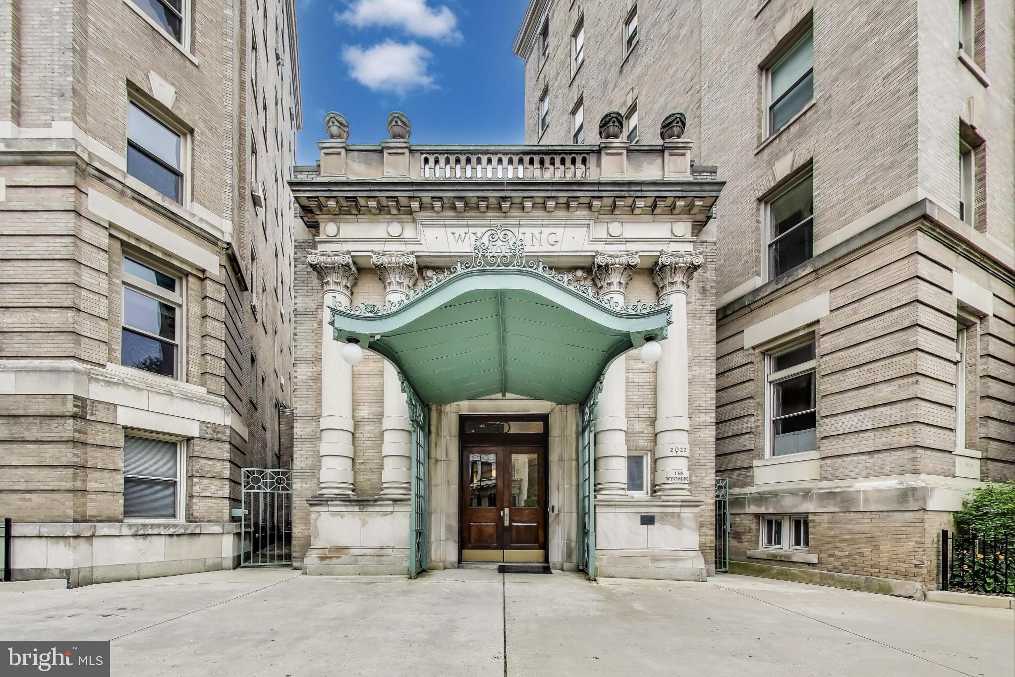 2022 COLUMBIA ROAD NW 202