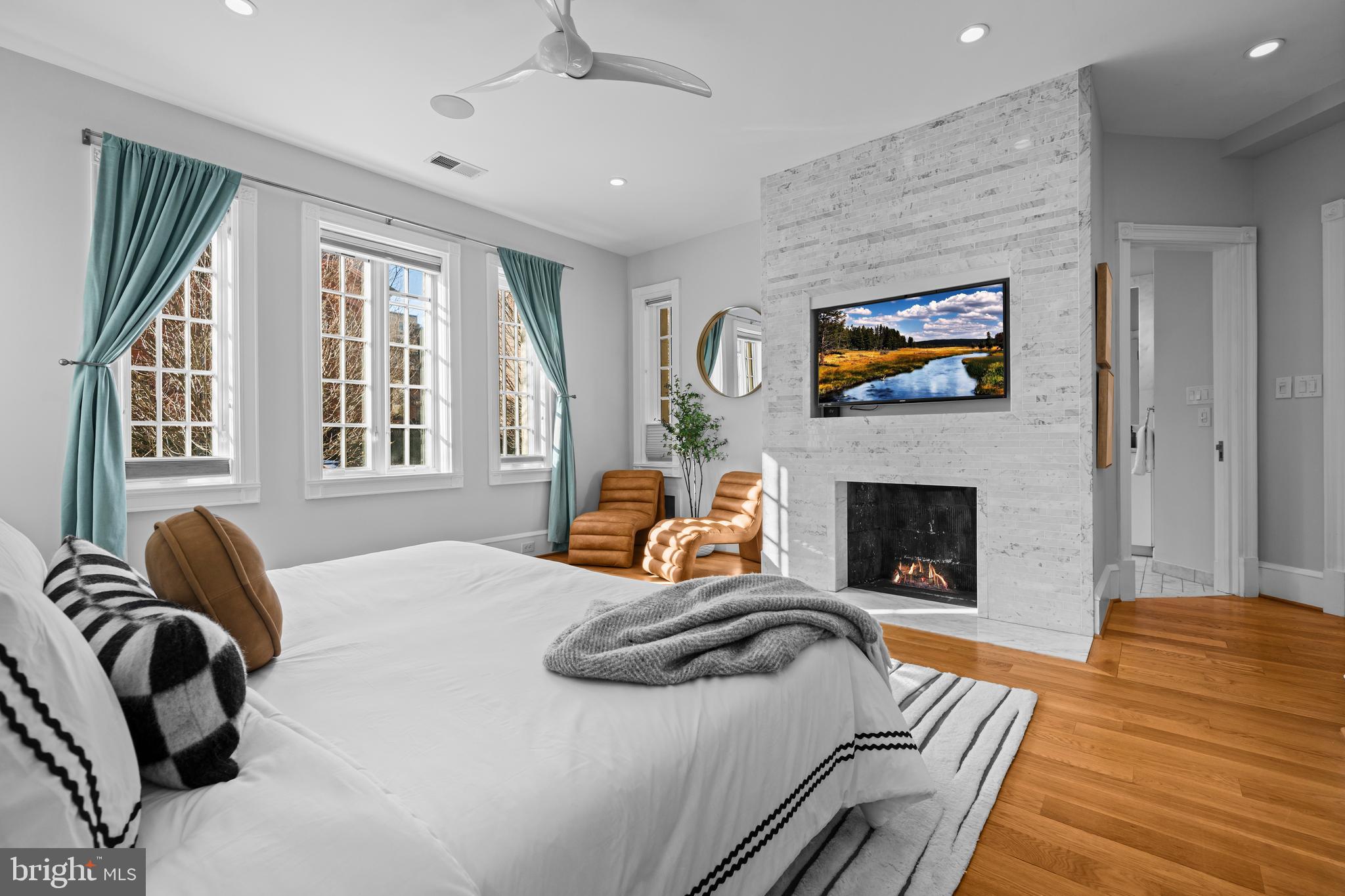 1901 WYOMING AVENUE NW 11