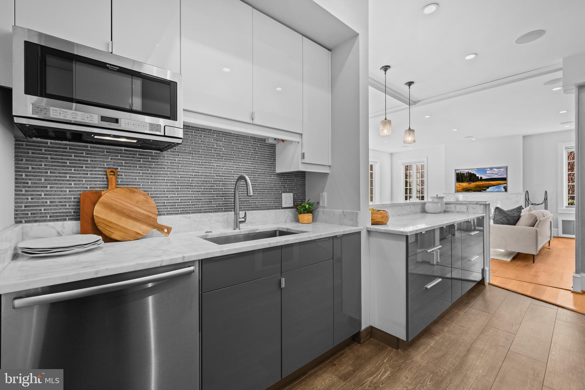 1901 WYOMING AVENUE NW 11