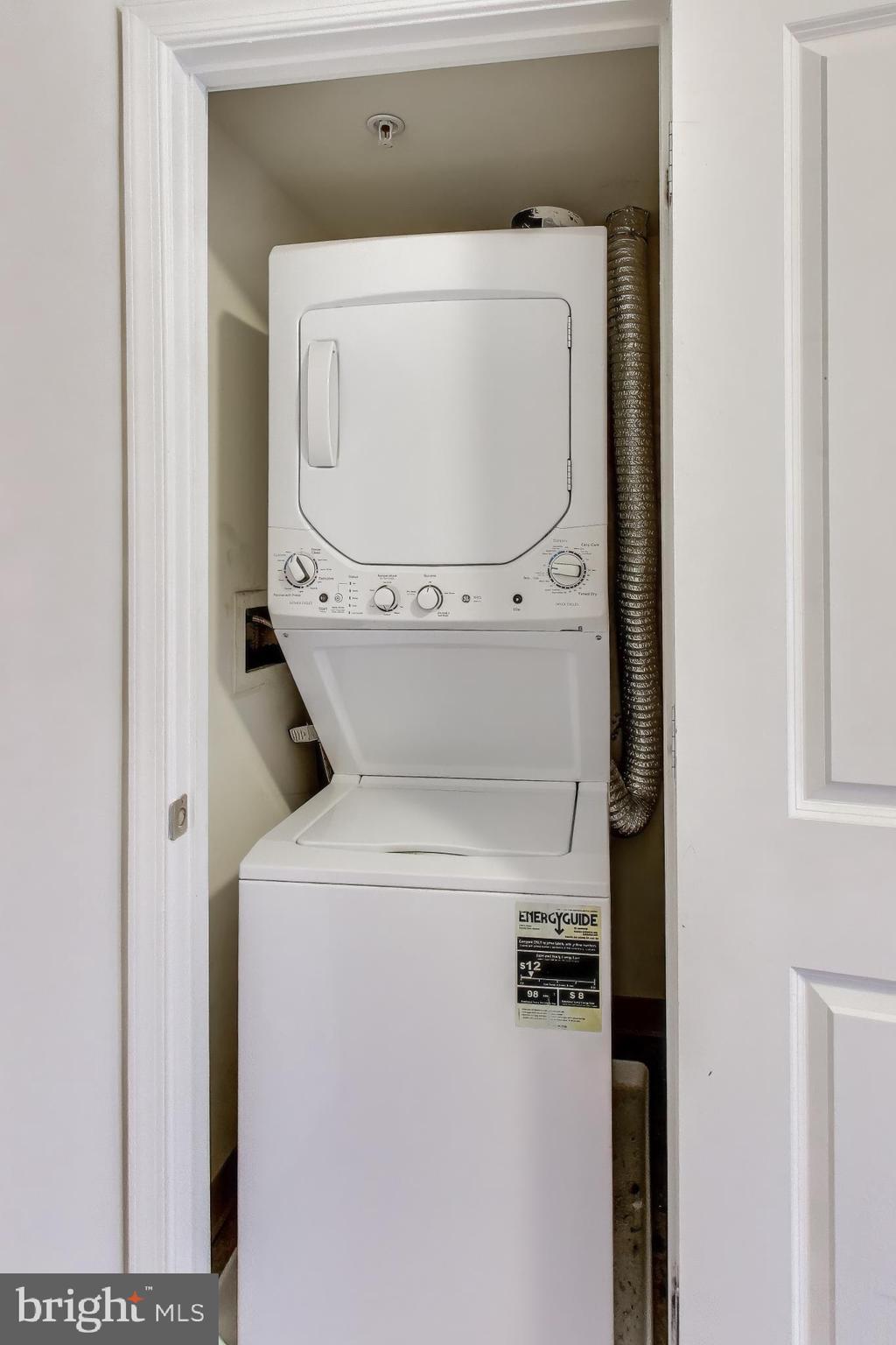 915 E STREET NW 1013