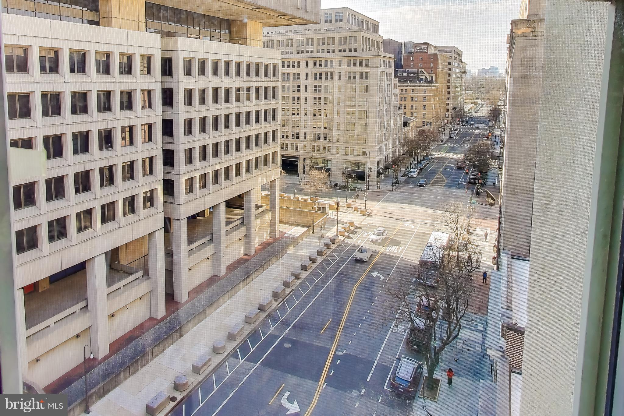 915 E STREET NW 1013