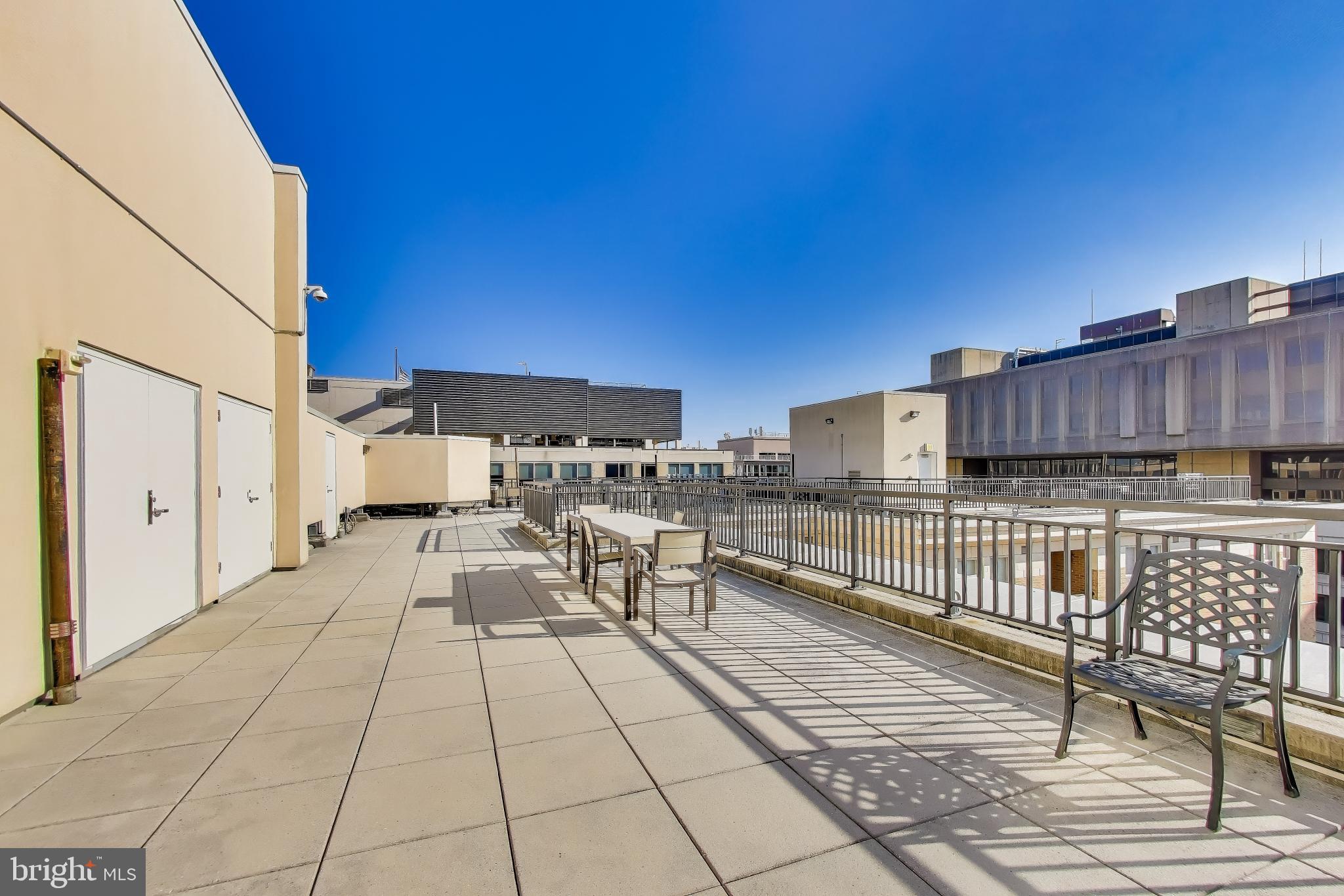 915 E STREET NW 1013