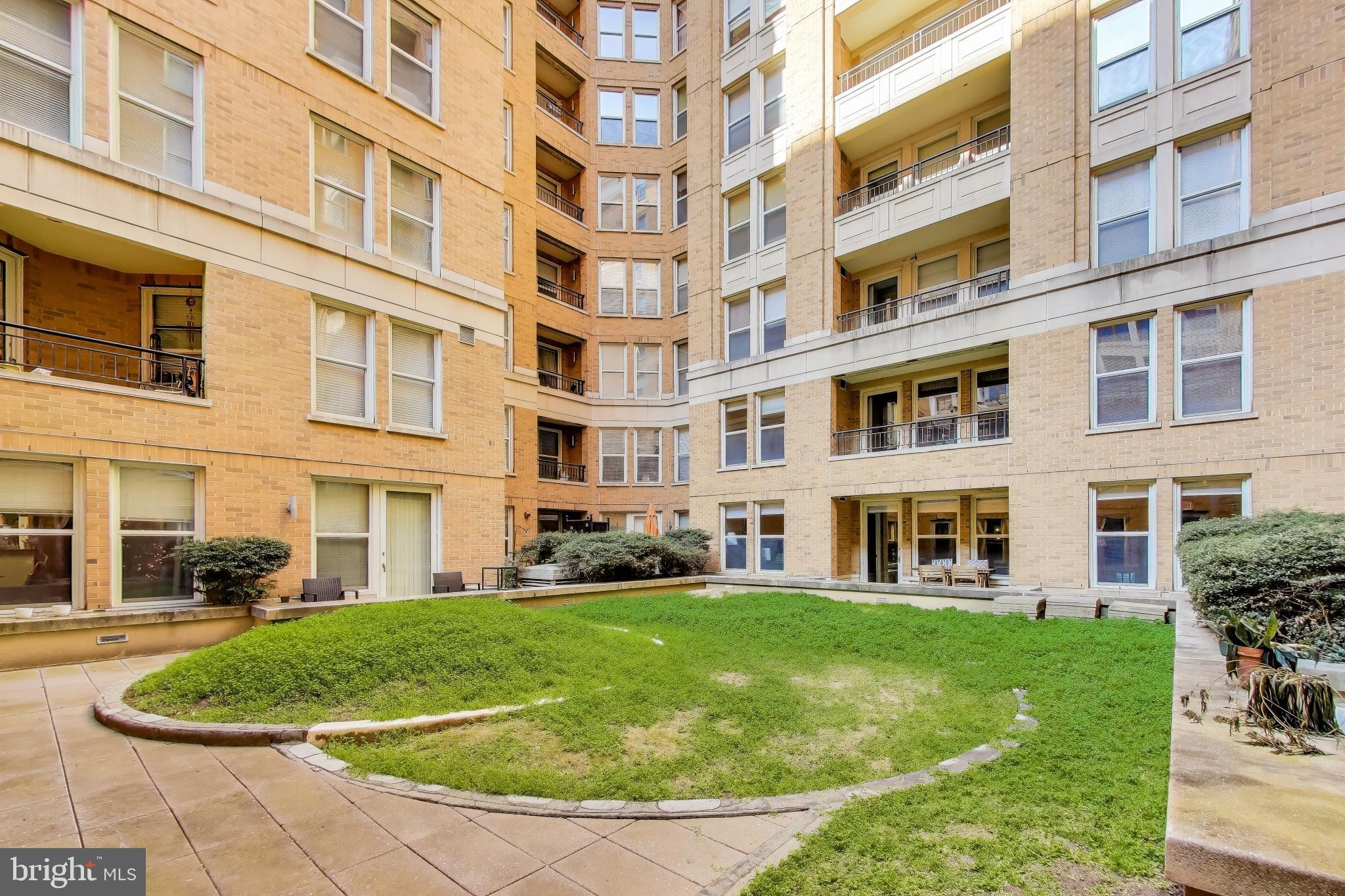 915 E STREET NW 1013