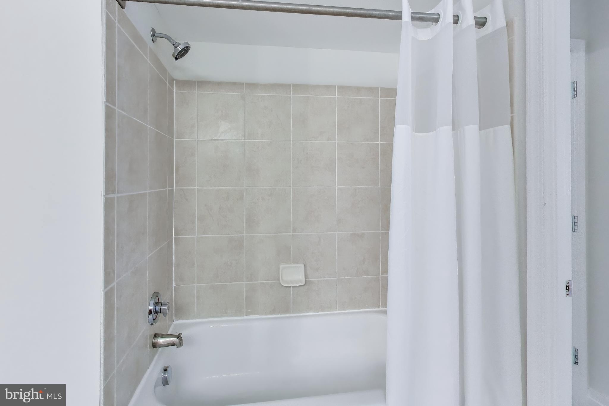 915 E STREET NW 1013