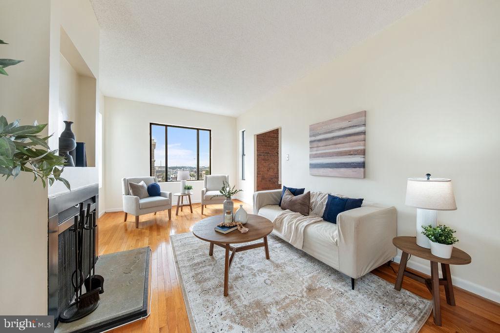 2123 CALIFORNIA STREET NW Unit: F1