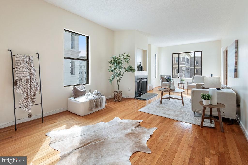 2123 CALIFORNIA STREET NW Unit: F1
