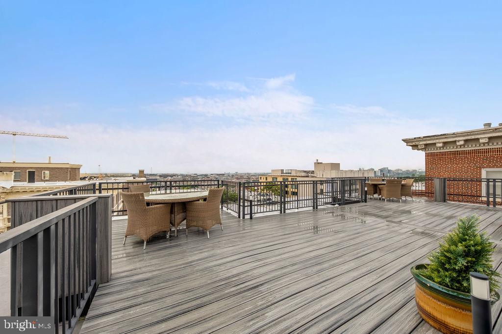 2123 CALIFORNIA STREET NW Unit: F1