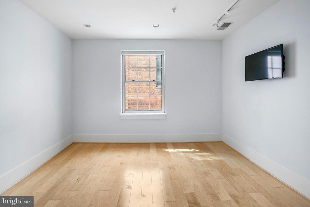 2818 CONNECTICUT AVENUE NW Unit: 14
