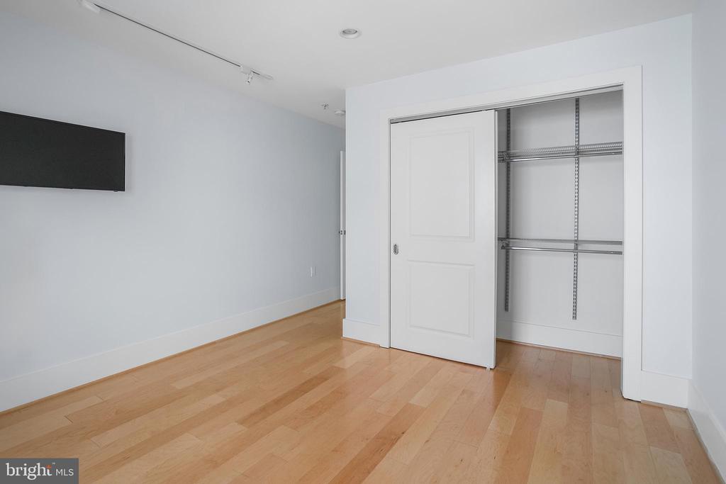 2818 CONNECTICUT AVENUE NW Unit: 14