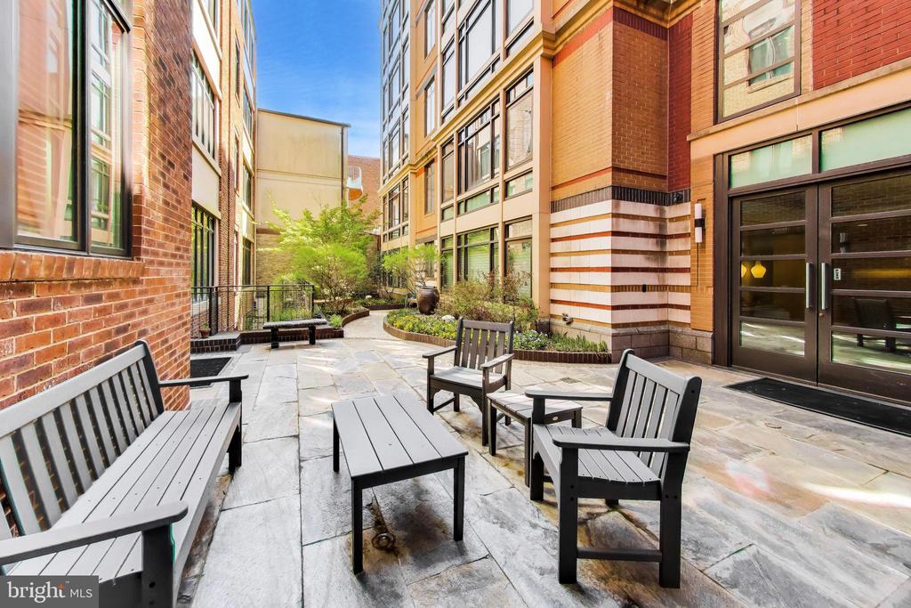 2818 CONNECTICUT AVENUE NW Unit: 14