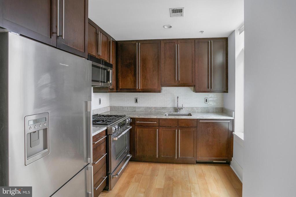 2818 CONNECTICUT AVENUE NW Unit: 14