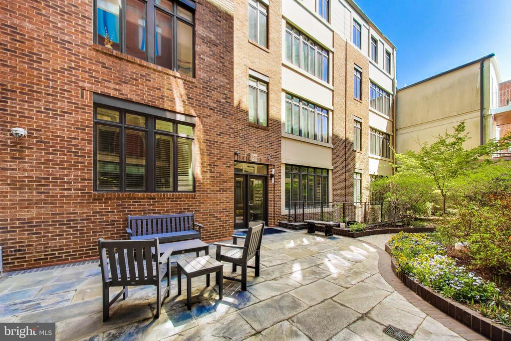 2818 CONNECTICUT AVENUE NW Unit: 14