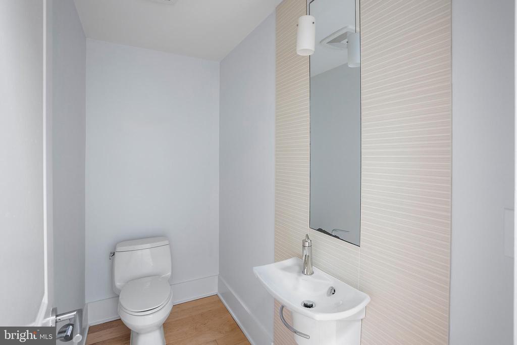 2818 CONNECTICUT AVENUE NW Unit: 14