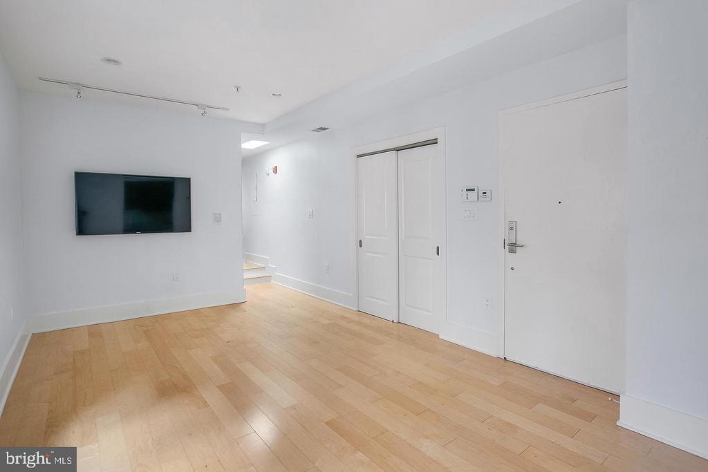 2818 CONNECTICUT AVENUE NW Unit: 14