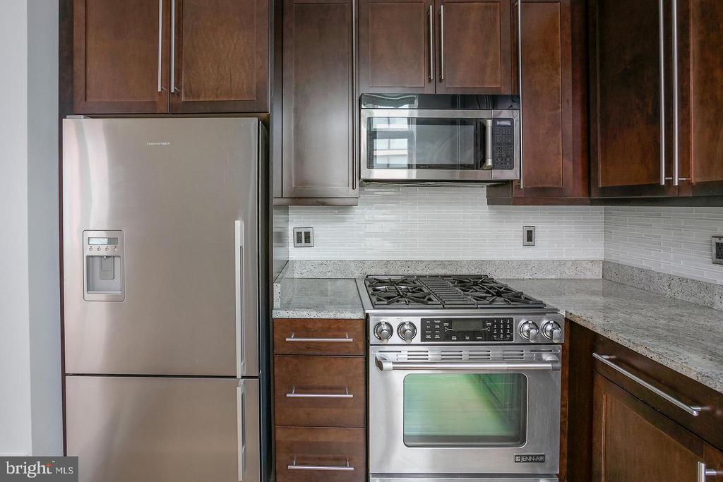 2818 CONNECTICUT AVENUE NW Unit: 14