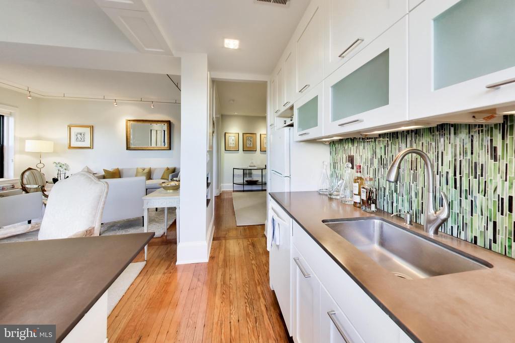 2153 CALIFORNIA STREET NW Unit: 502