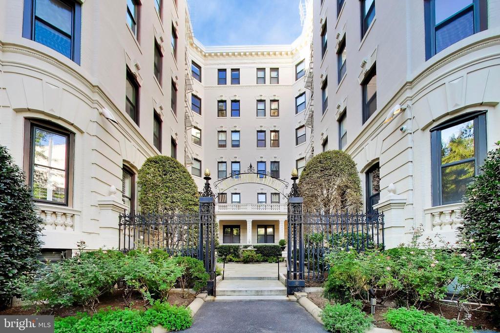 2153 CALIFORNIA STREET NW Unit: 502
