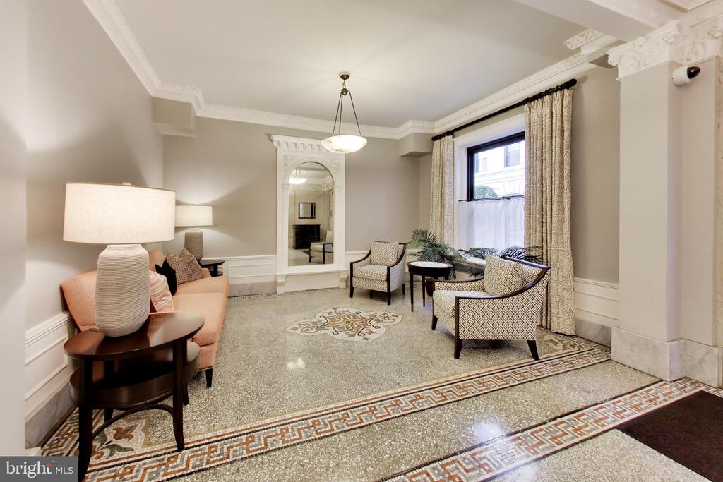 2153 CALIFORNIA STREET NW Unit: 502