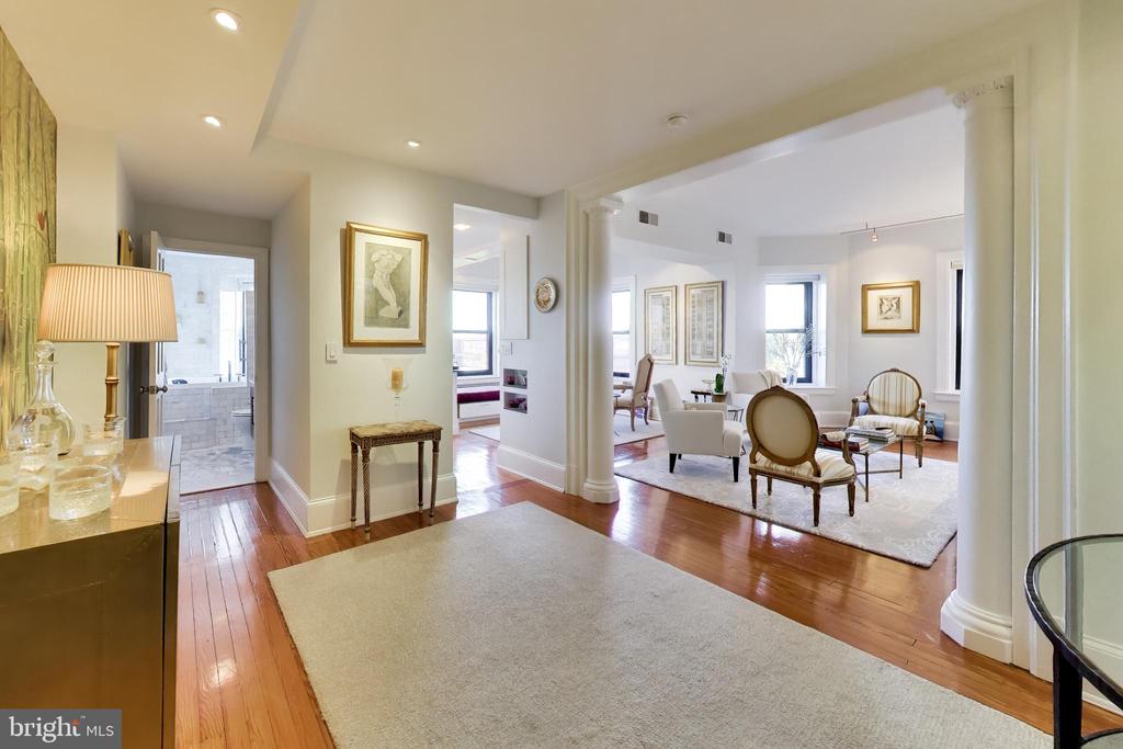 2153 CALIFORNIA STREET NW Unit: 502