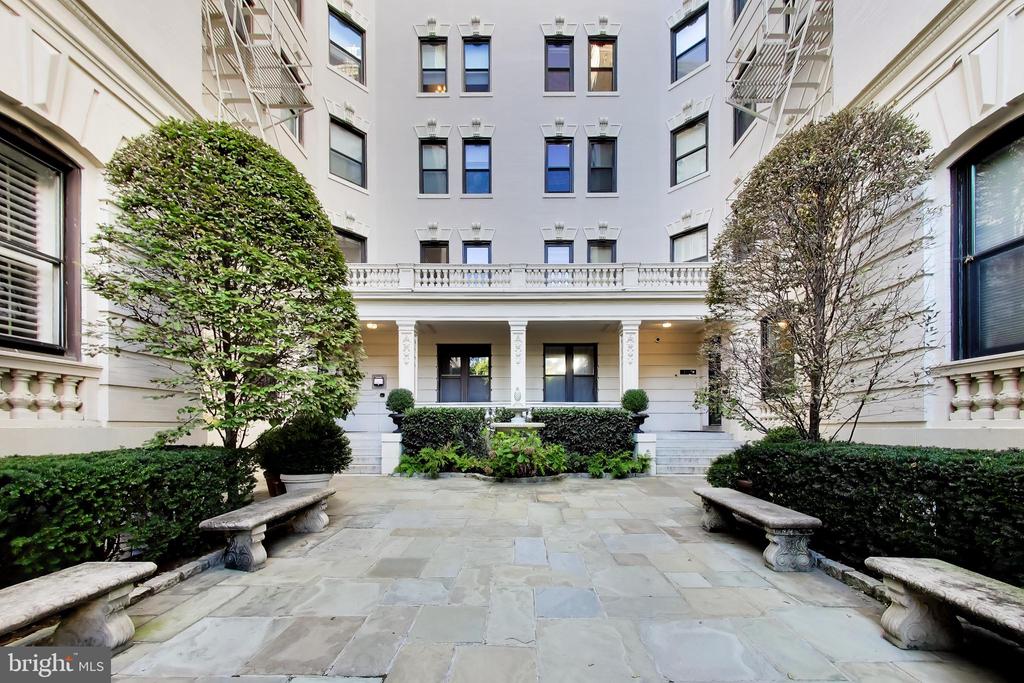 2153 CALIFORNIA STREET NW Unit: 502