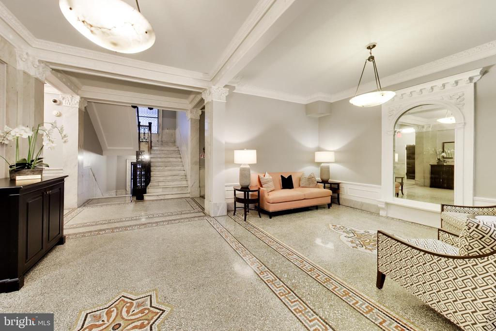 2153 CALIFORNIA STREET NW Unit: 502