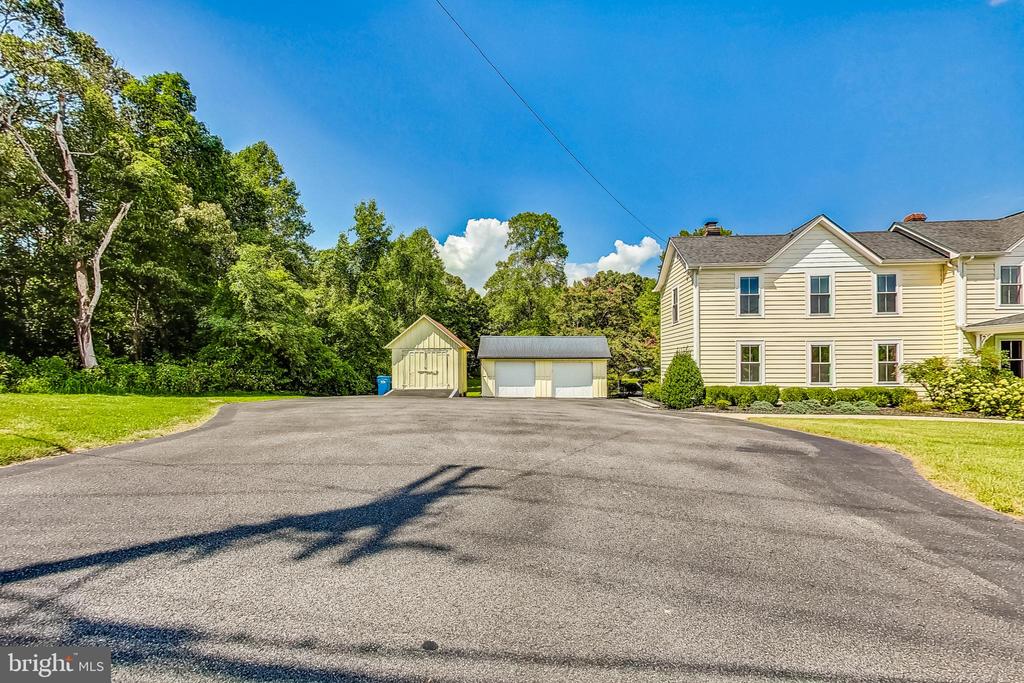 4250 Hunting Creek Rd