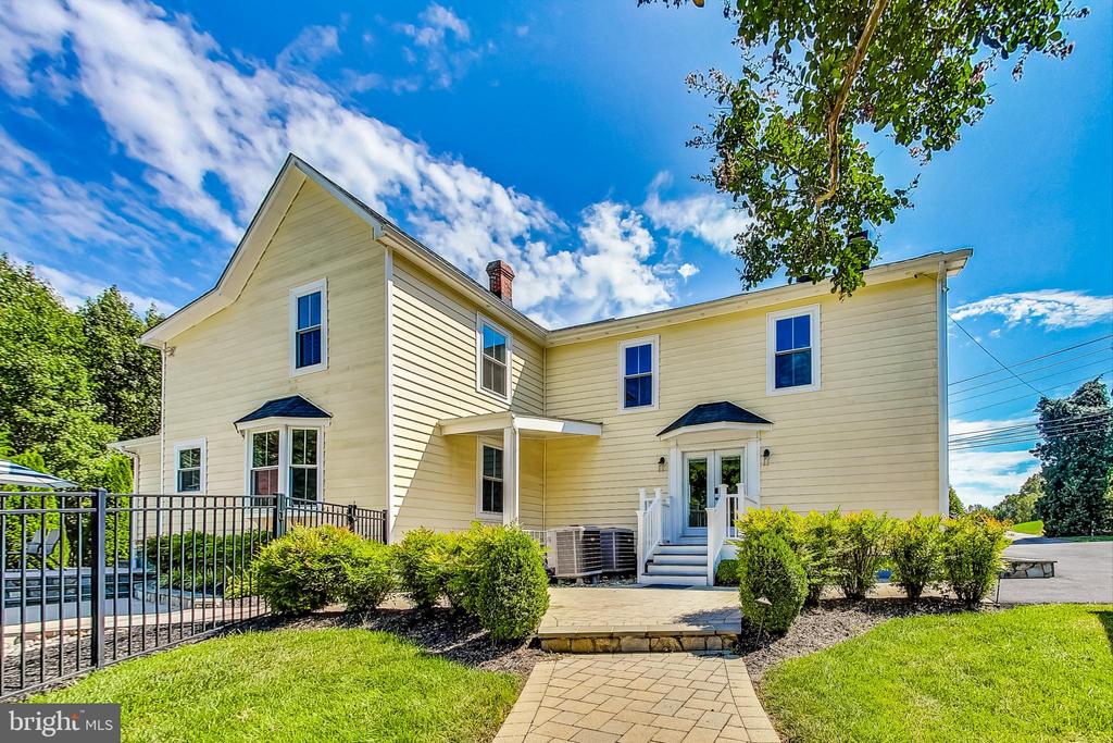 4250 Hunting Creek Rd