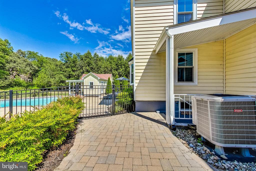 4250 Hunting Creek Rd