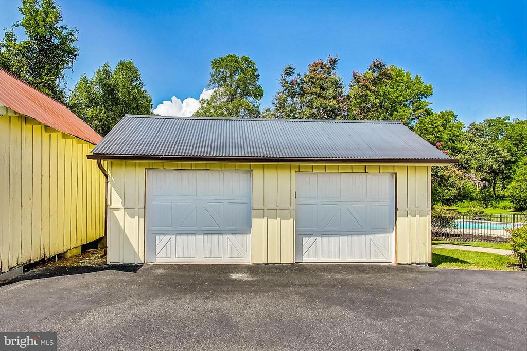 4250 Hunting Creek Rd