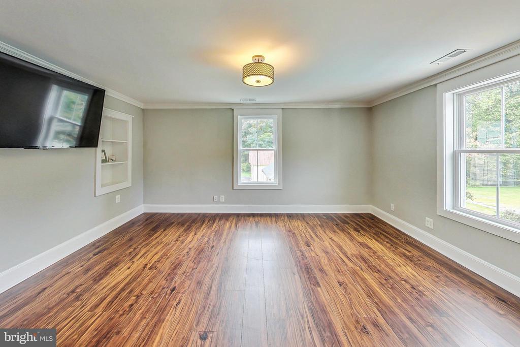 4250 Hunting Creek Rd