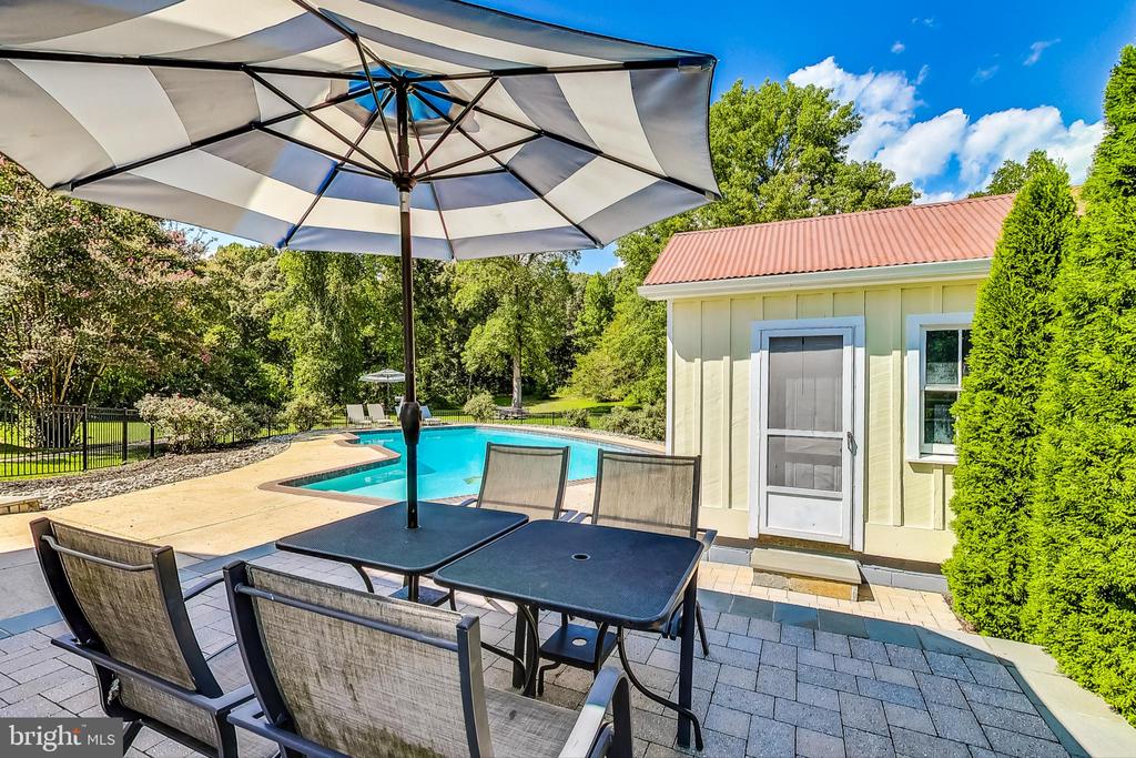 4250 Hunting Creek Rd